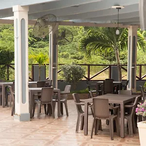 El Barco Hotel Compostela de Azua